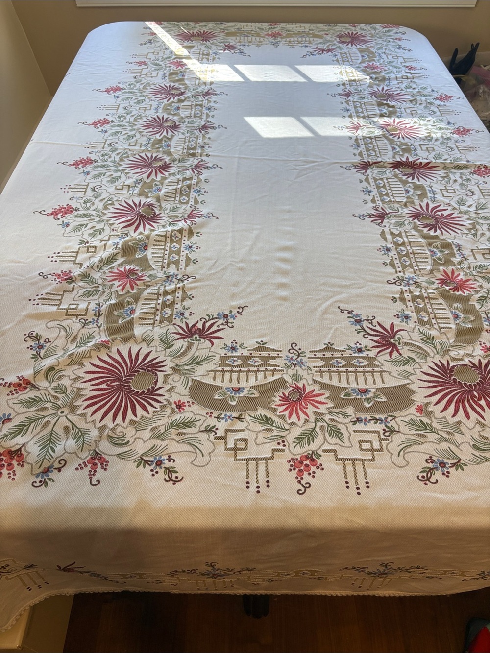 Vintage Mid Century Printed Cotton Banquet Tablecloth 88x63 Faux Lace Thistle